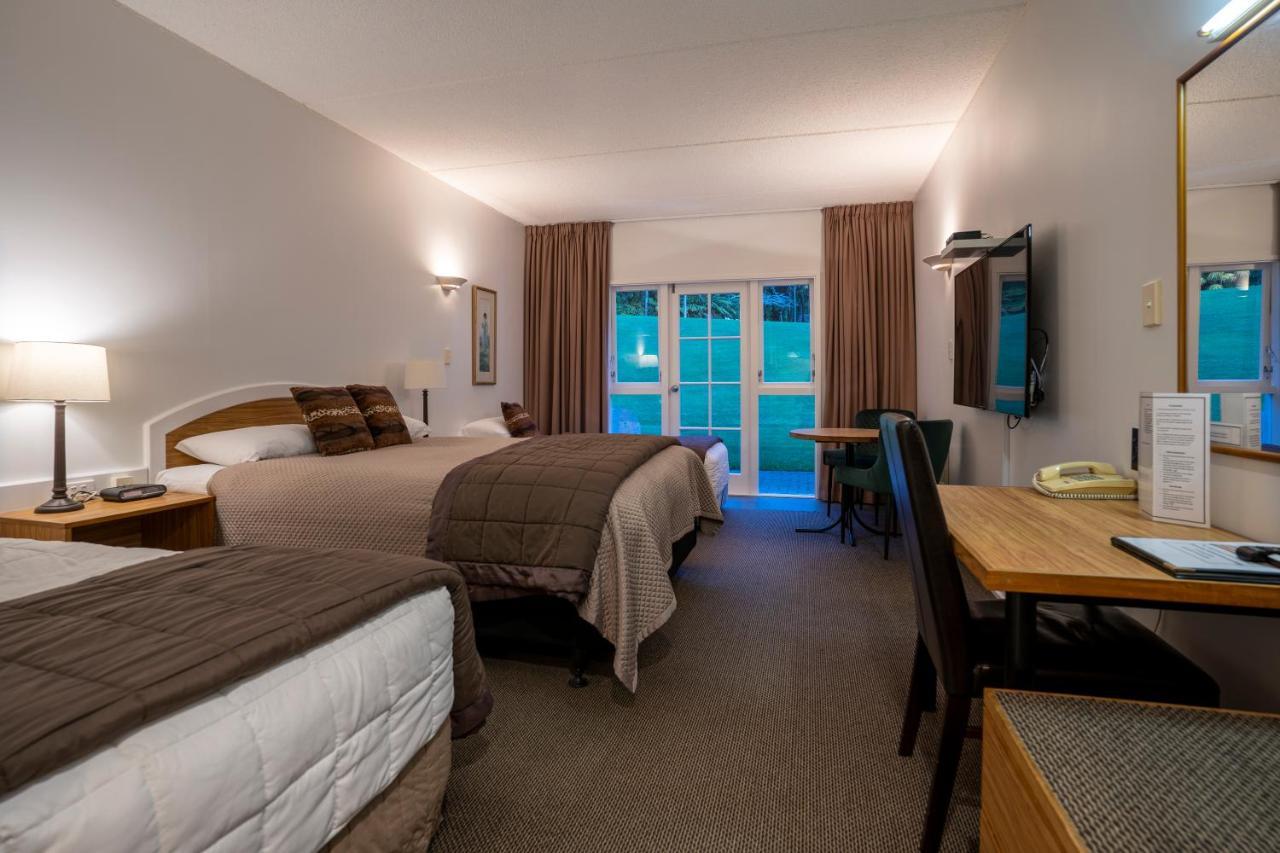 Wallaceville Motor Lodge Upper Hutt Extérieur photo