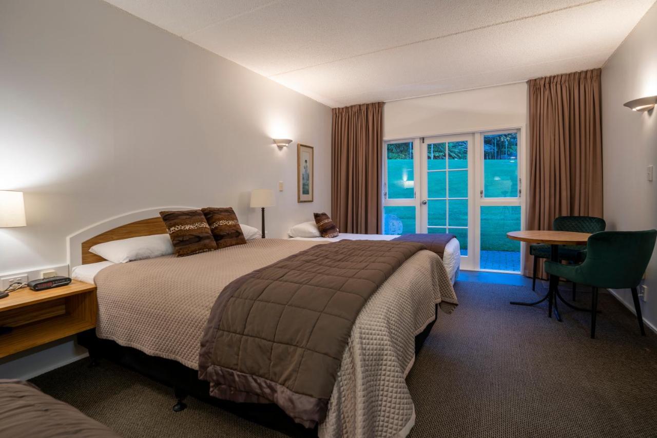 Wallaceville Motor Lodge Upper Hutt Extérieur photo